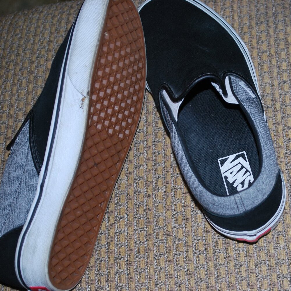 Vans - Picture 3 of 6